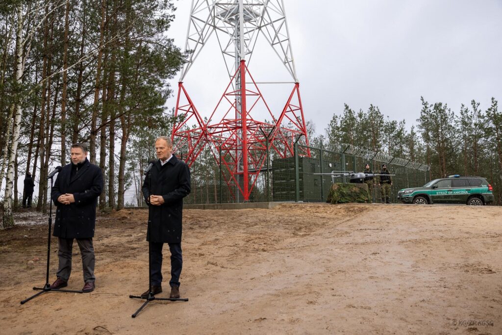 wizyta PRM oraz MSWiA z okazji wykonania pierwszego systemu detekcji bezzałogowych statków powietrznych na granicy polsko-białoruskiej